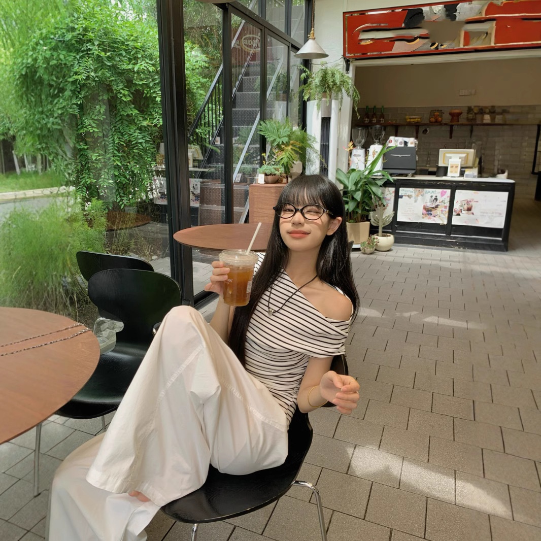 條紋斜肩女T恤